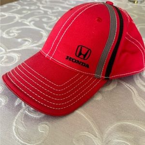 Honda hat .